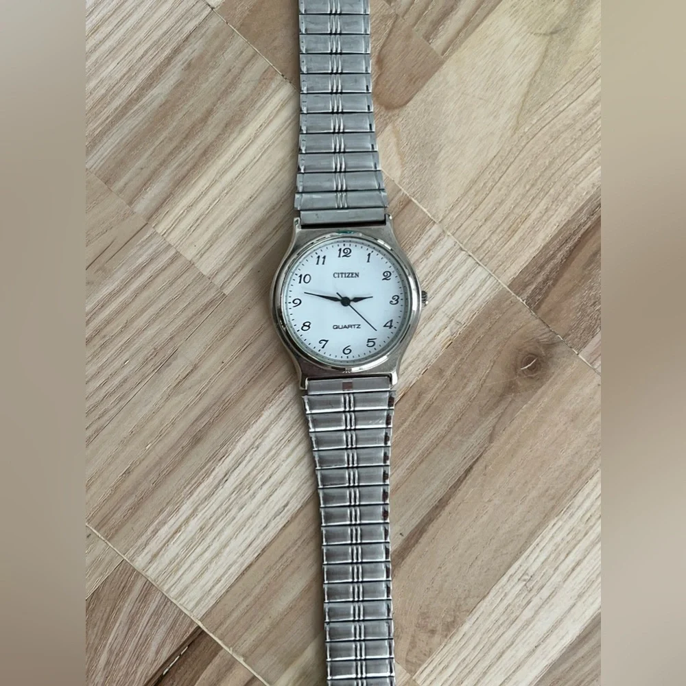 Citizen Watch Vintage White Dial Stainless Adjustable Bracelet Quartz
